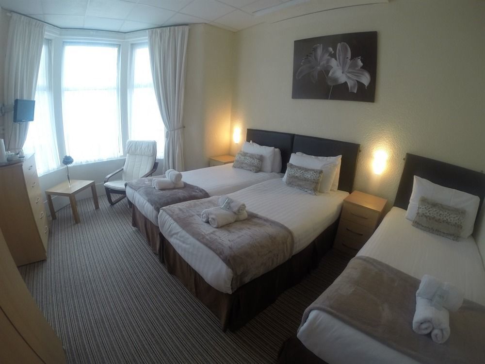 Happy Return Hotel Блекпул Екстериор снимка